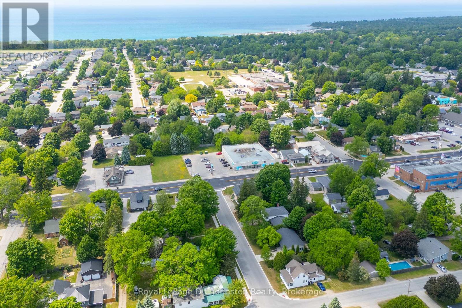 623 Louis Street E, Saugeen Shores, Ontario  N0H 2C4 - Photo 6 - X12232881