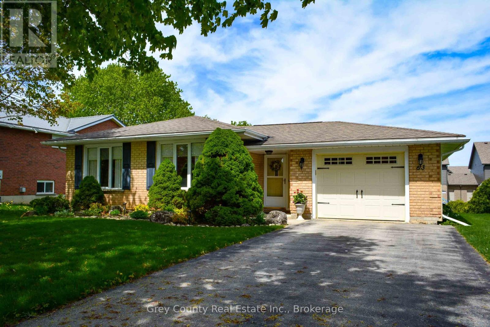 63 GRAYVIEW DRIVE, Grey Highlands, Ontario