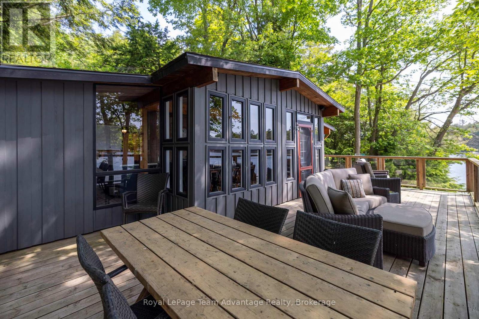 24 B717 ISABELLA ISLAND, The Archipelago, Ontario