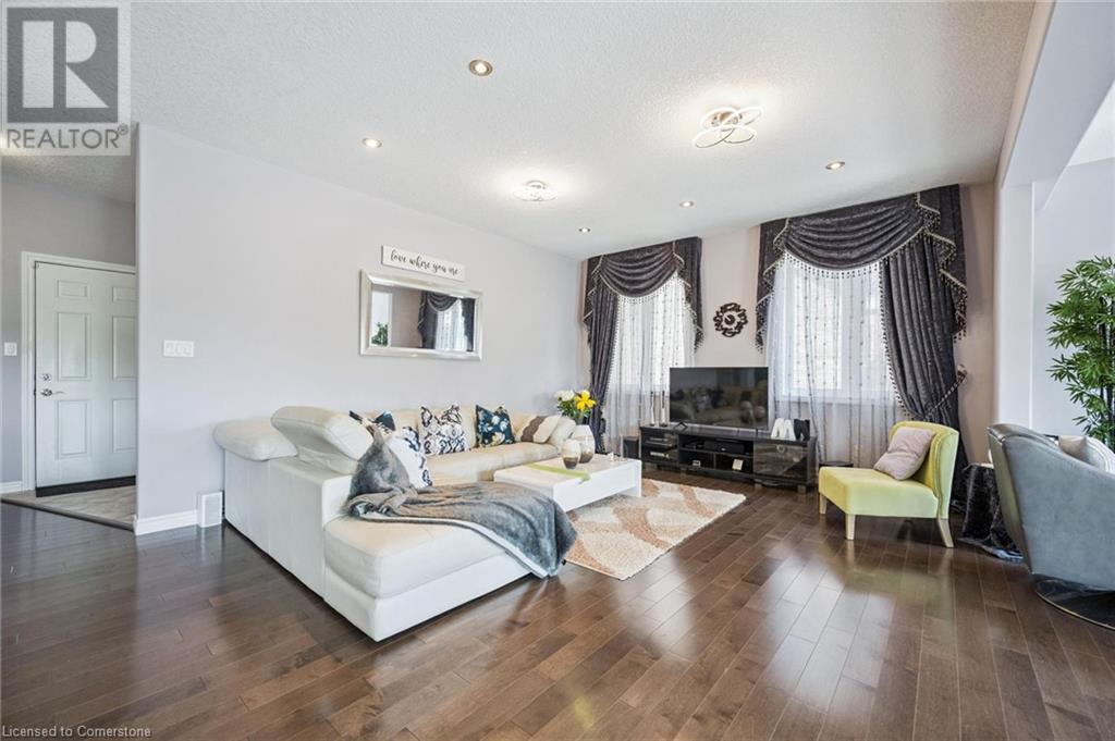 598 Sundew Drive, Waterloo, Ontario  N2V 0B9 - Photo 13 - 40721917
