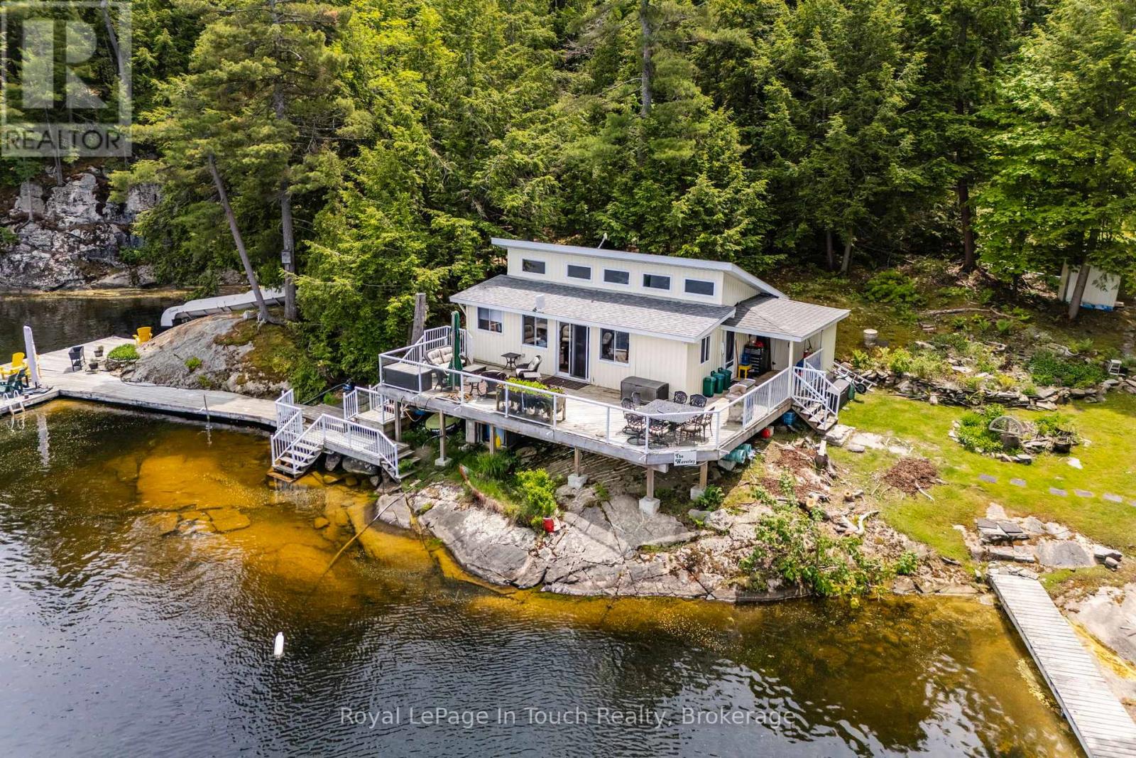 4 IS 270 GEORGIAN BAY ISLAND, Georgian Bay, Ontario
