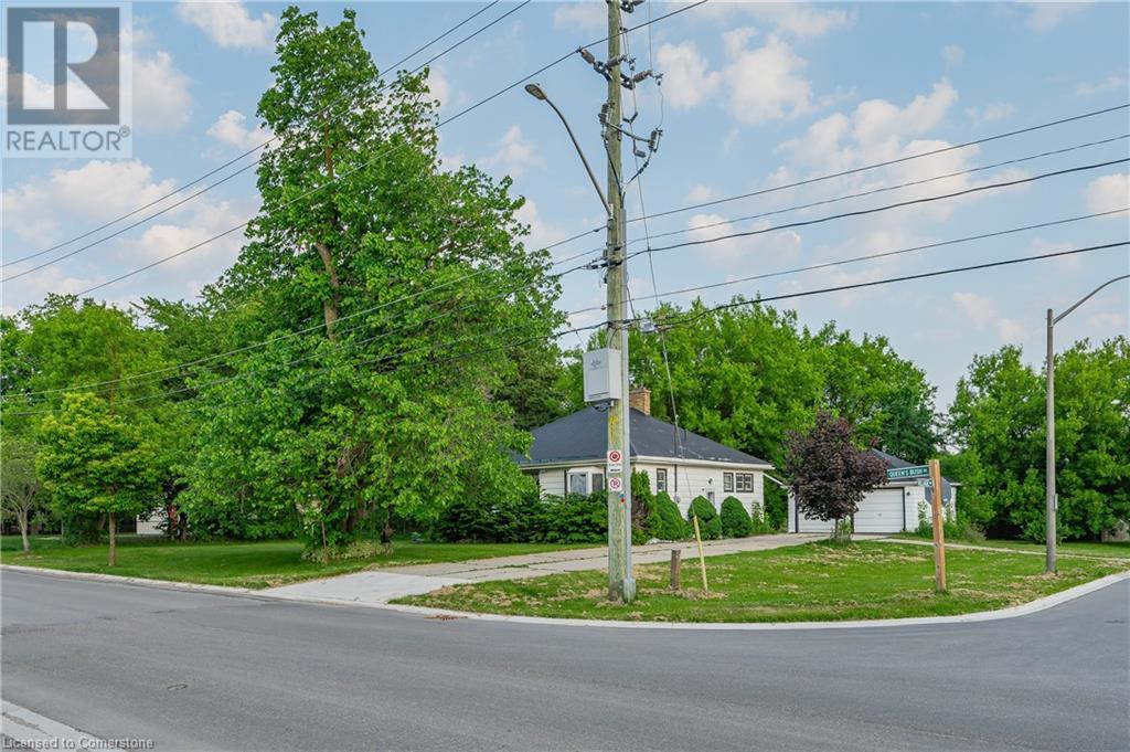 1060 Queens Bush Road, Wellesley, Ontario  N0B 2T0 - Photo 2 - 40740030