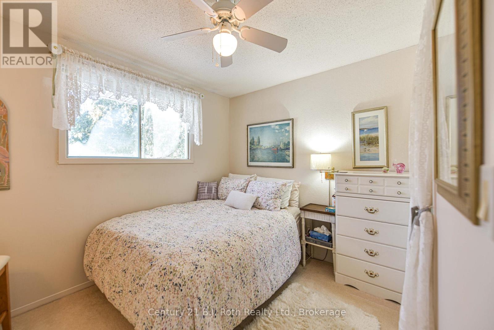 24 Champlain Street, Orillia, Ontario  L3V 2G7 - Photo 22 - S12233089