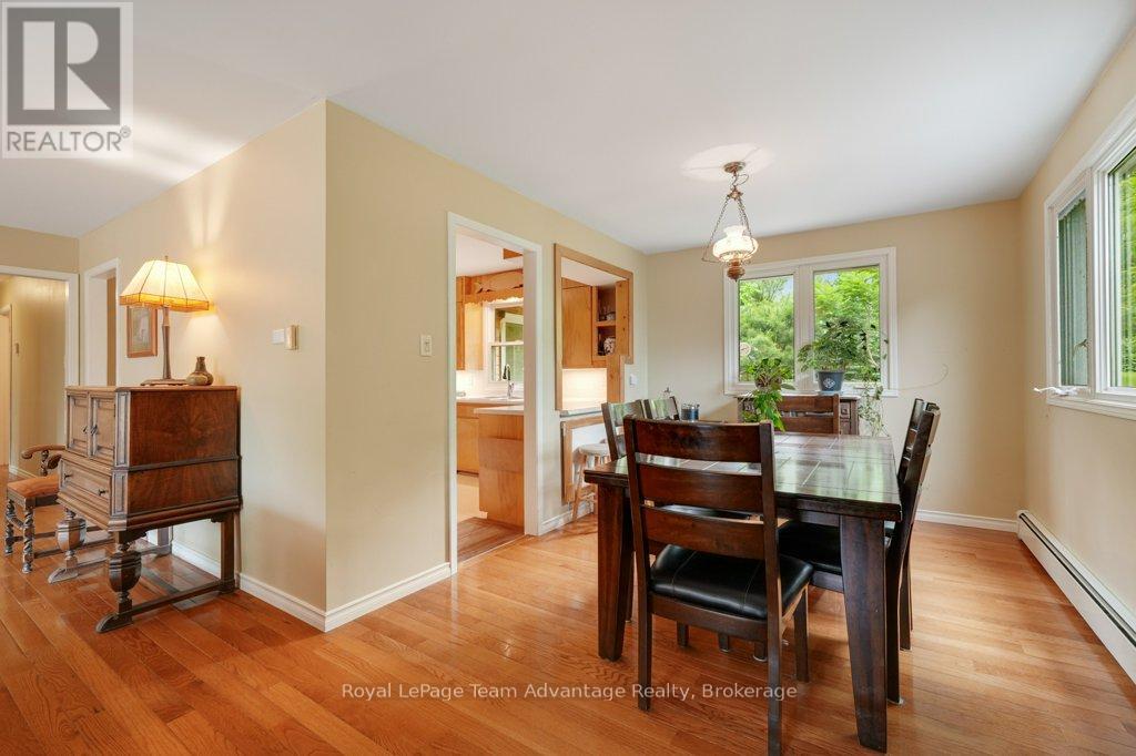1 Victoria Avenue, Parry Sound, Ontario  P2A 2B9 - Photo 13 - X12233147