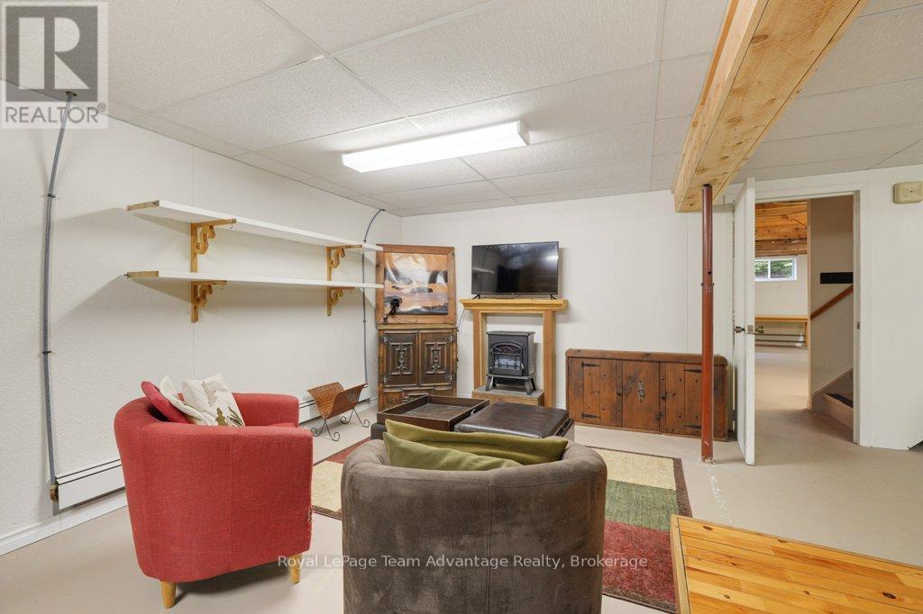 1 Victoria Avenue, Parry Sound, Ontario  P2A 2B9 - Photo 26 - X12233147