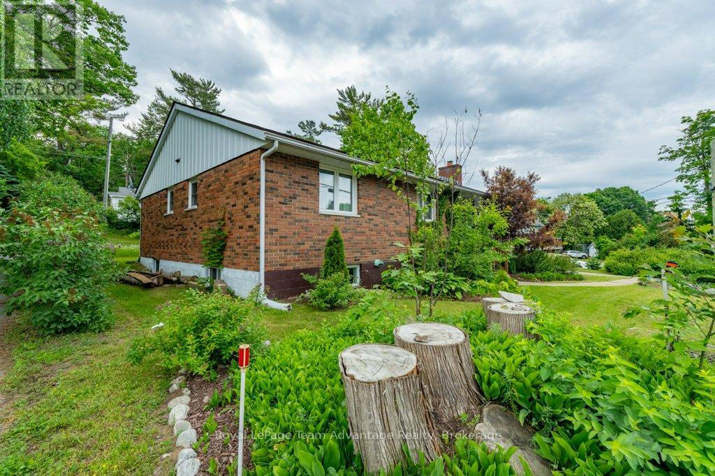 1 Victoria Avenue, Parry Sound, Ontario  P2A 2B9 - Photo 31 - X12233147