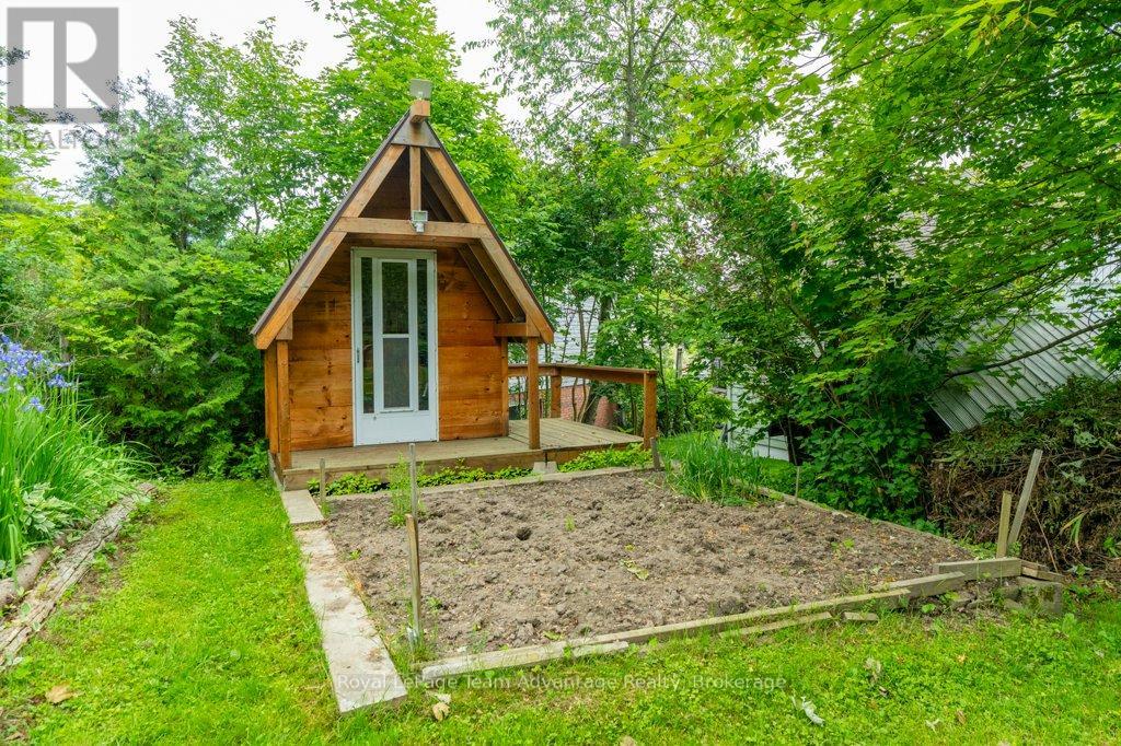 1 Victoria Avenue, Parry Sound, Ontario  P2A 2B9 - Photo 33 - X12233147