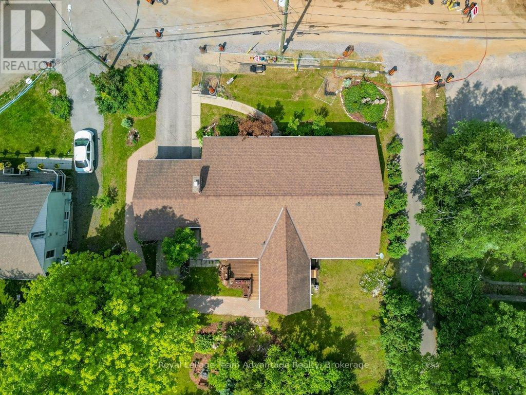1 Victoria Avenue, Parry Sound, Ontario  P2A 2B9 - Photo 37 - X12233147