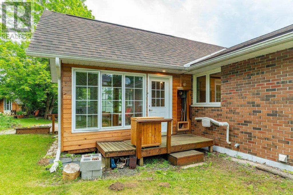 1 Victoria Avenue, Parry Sound, Ontario  P2A 2B9 - Photo 43 - X12233147