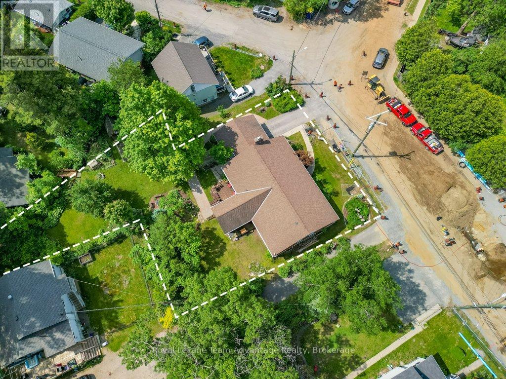 1 Victoria Avenue, Parry Sound, Ontario  P2A 2B9 - Photo 45 - X12233147