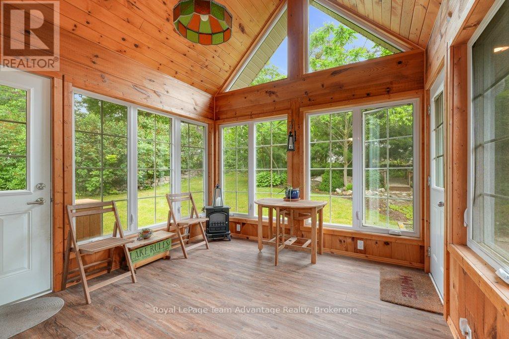 1 Victoria Avenue, Parry Sound, Ontario  P2A 2B9 - Photo 6 - X12233147