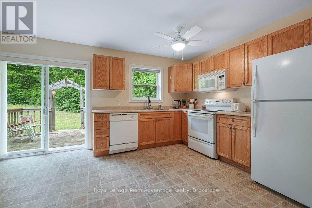 5 - 25 Seguin Place Drive, Seguin, Ontario  P2A 1B2 - Photo 11 - X12233155
