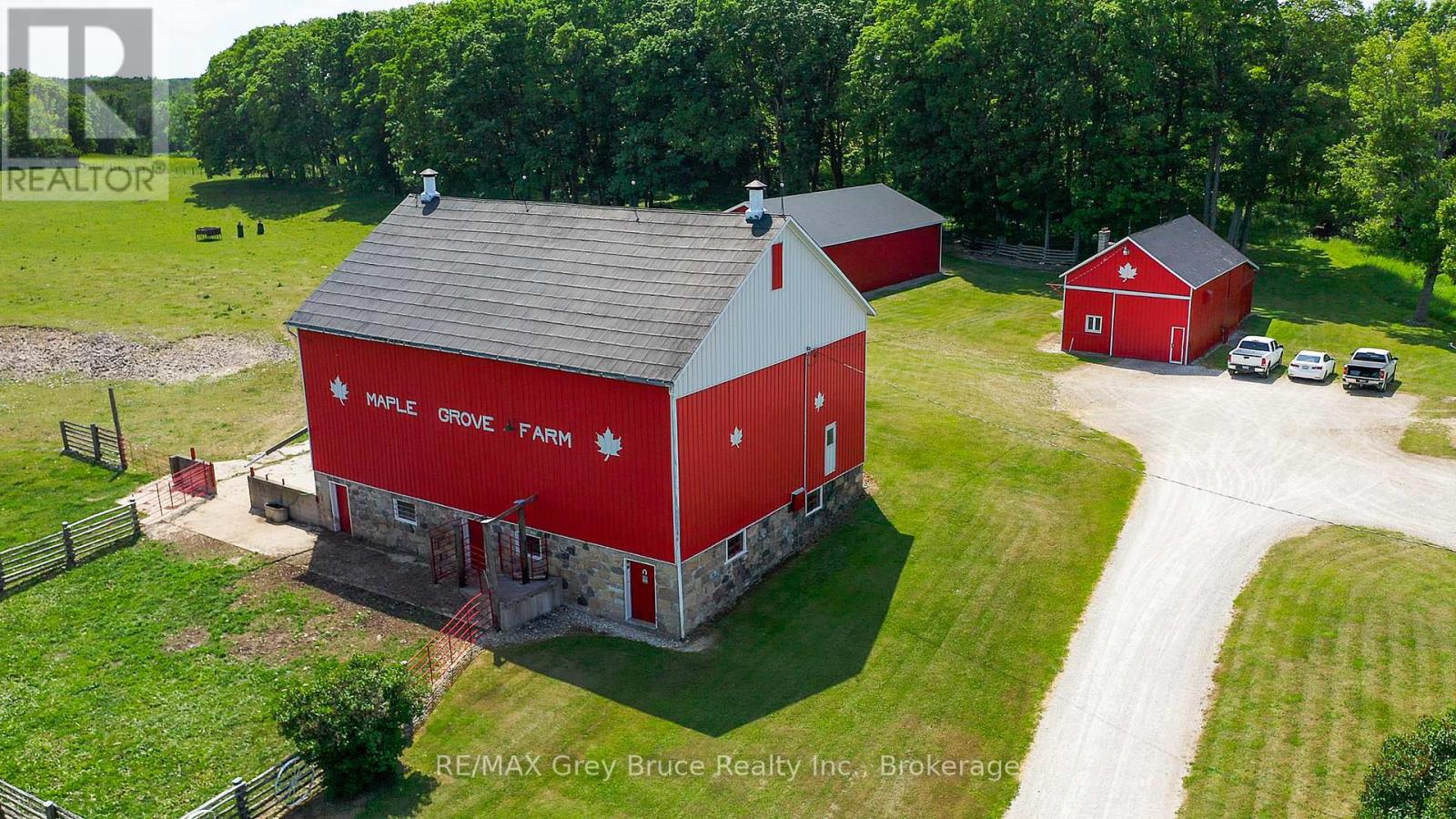 319144 Grey Road 1, Georgian Bluffs, Ontario  N4K 0G2 - Photo 11 - X12233184