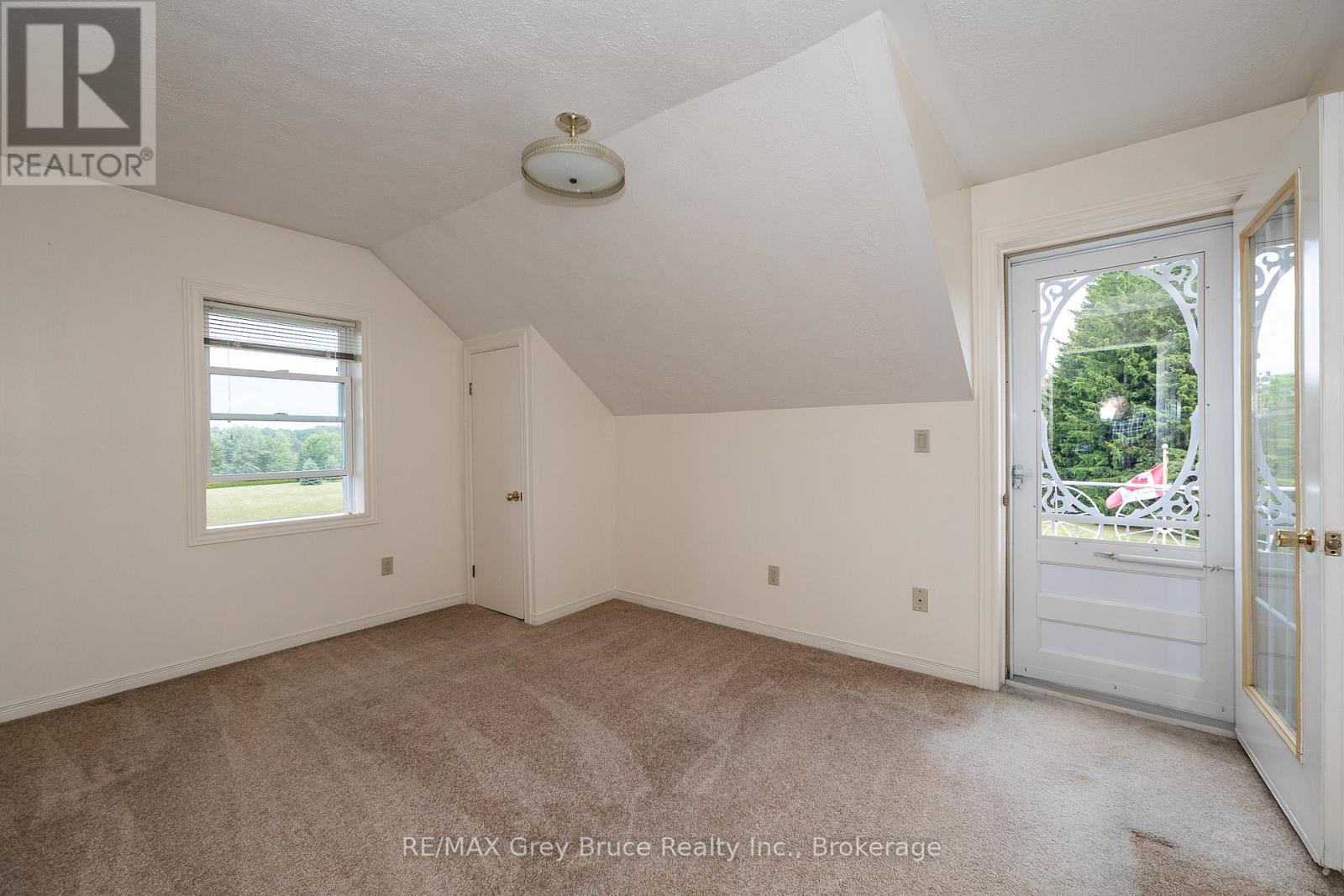 319144 Grey Road 1, Georgian Bluffs, Ontario  N4K 0G2 - Photo 32 - X12233184