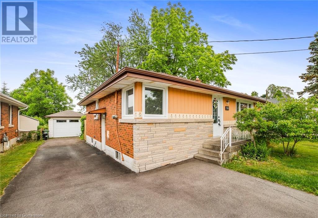 763 Upper Ottawa Street, Hamilton, Ontario  L8T 3T8 - Photo 2 - 40742504