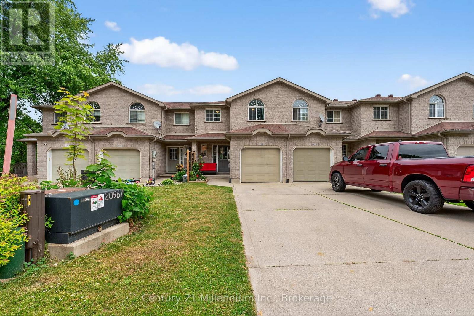 1331 6th Avenue W, Owen Sound, Ontario  N4K 5H6 - Photo 2 - X12233302