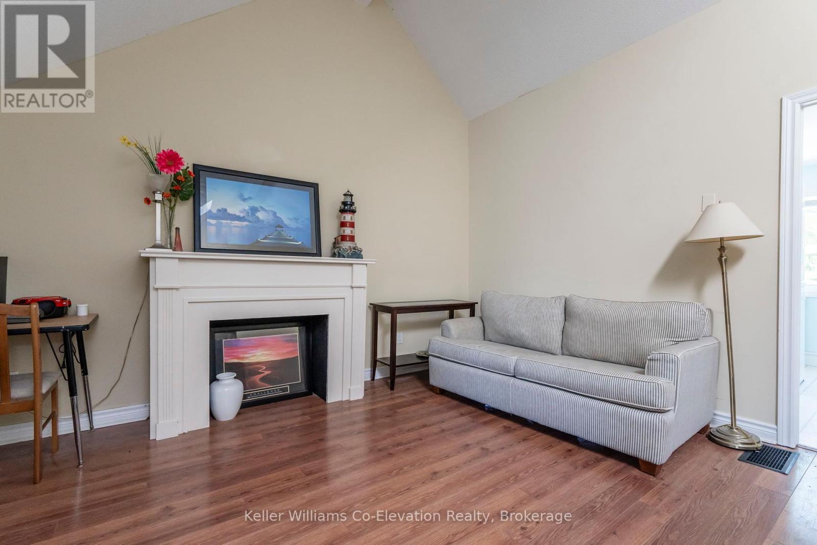 23 Wasaga Woods Circle, Wasaga Beach, Ontario  L9Z 2N1 - Photo 14 - S12233430