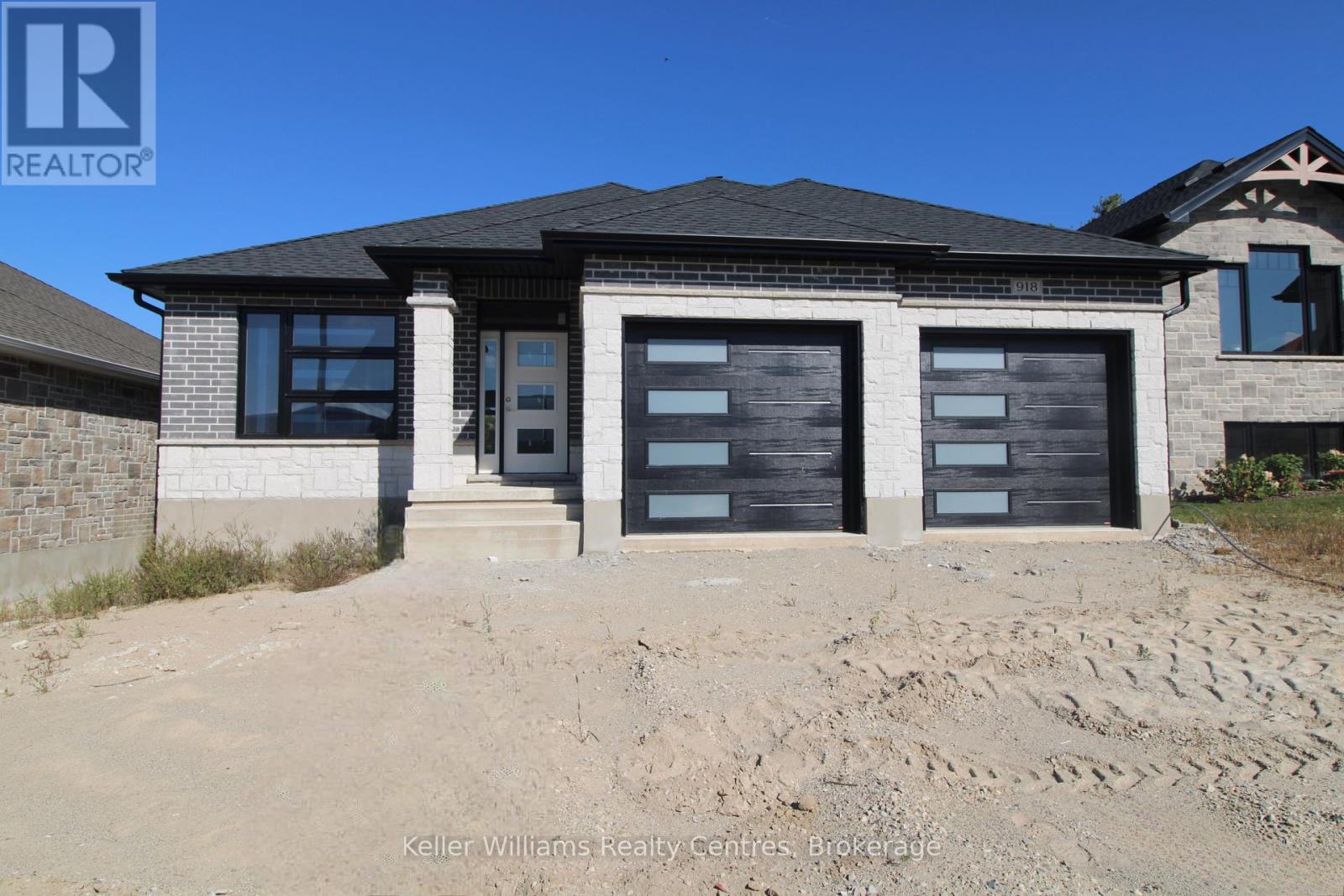 918 13TH STREET, Hanover, Ontario