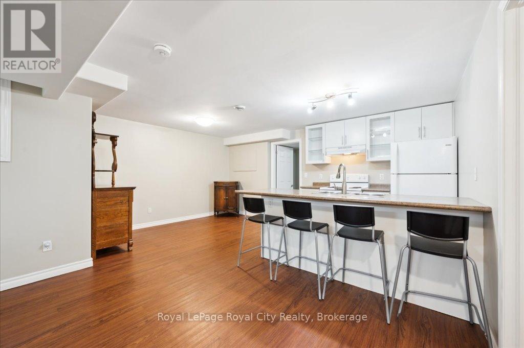 9 Kortright Road E, Guelph, Ontario  N1G 4C8 - Photo 38 - X12233490