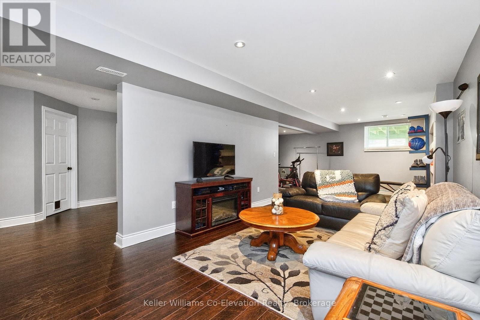 29 Rogers Road, Penetanguishene, Ontario  L9M 0A3 - Photo 19 - S12233569