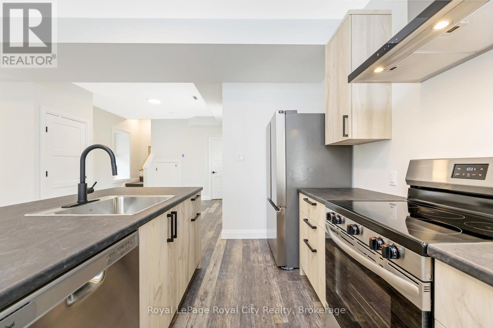 33 Islington Avenue, Guelph, Ontario  N1E 1B2 - Photo 30 - X12233615
