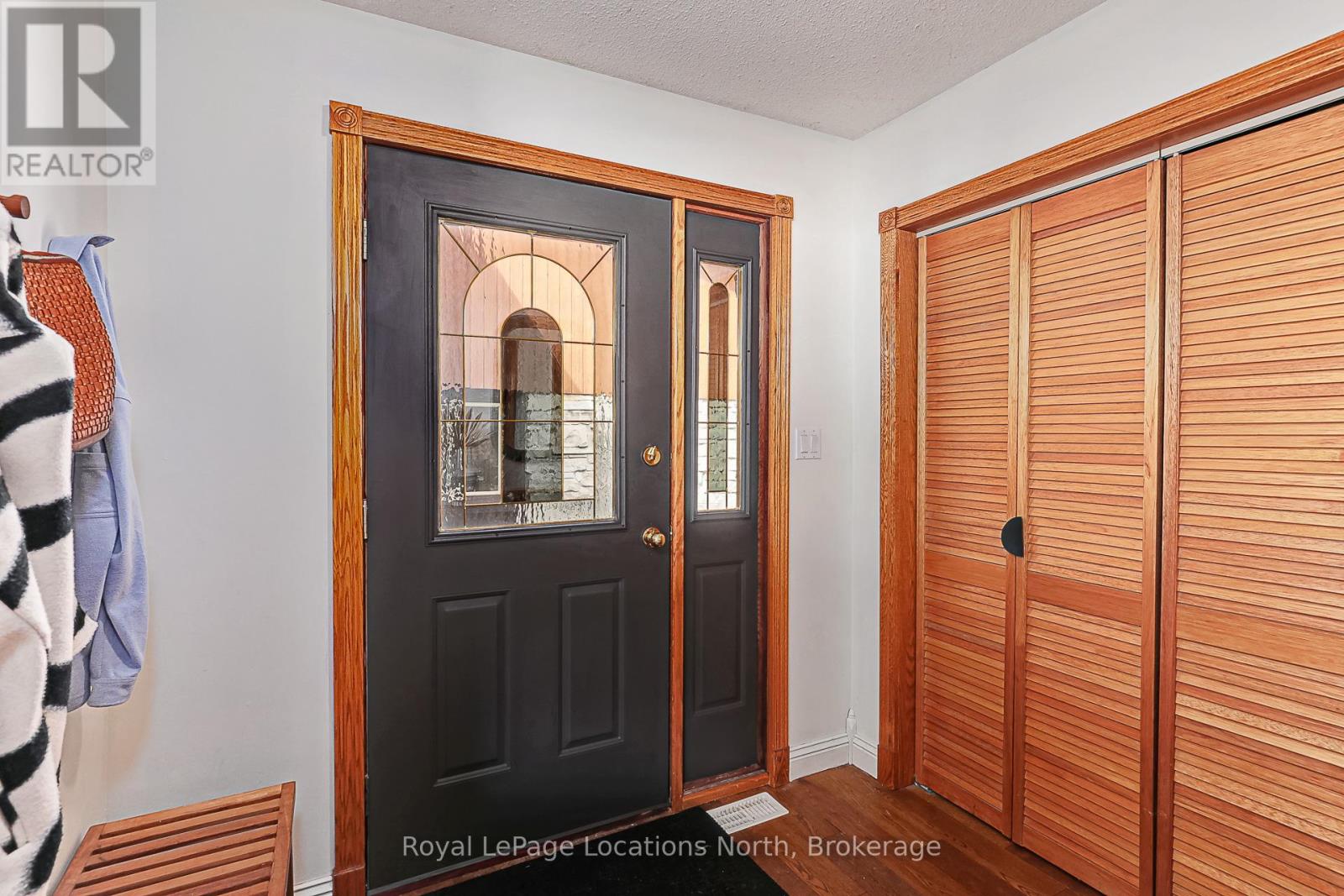 296 Lakeshore Road N, Meaford, Ontario  N4L 1W5 - Photo 6 - X12233726