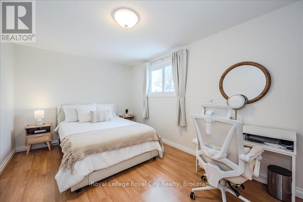 145 Kortright Road W, Guelph, Ontario  N1G 3N9 - Photo 21 - X12233791
