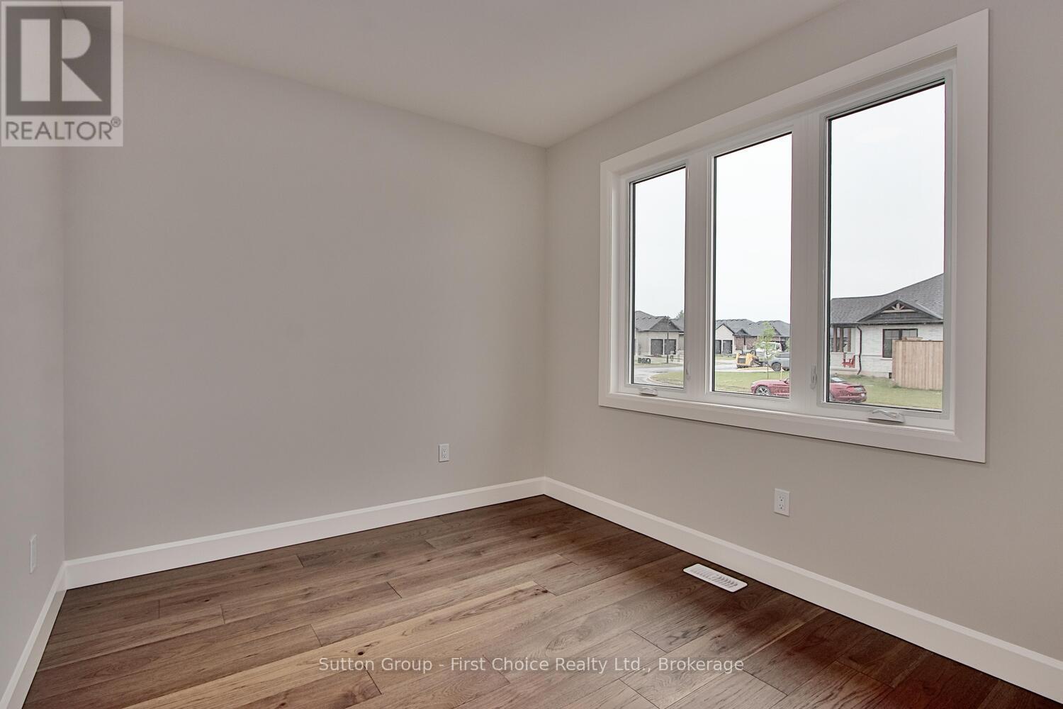 323 Orr Street, Stratford, Ontario  N5A 0J7 - Photo 17 - X12233814