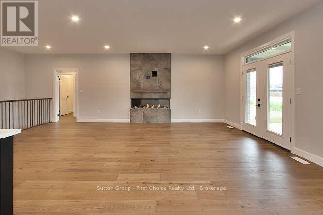 323 Orr Street, Stratford, Ontario  N5A 0J7 - Photo 7 - X12233814