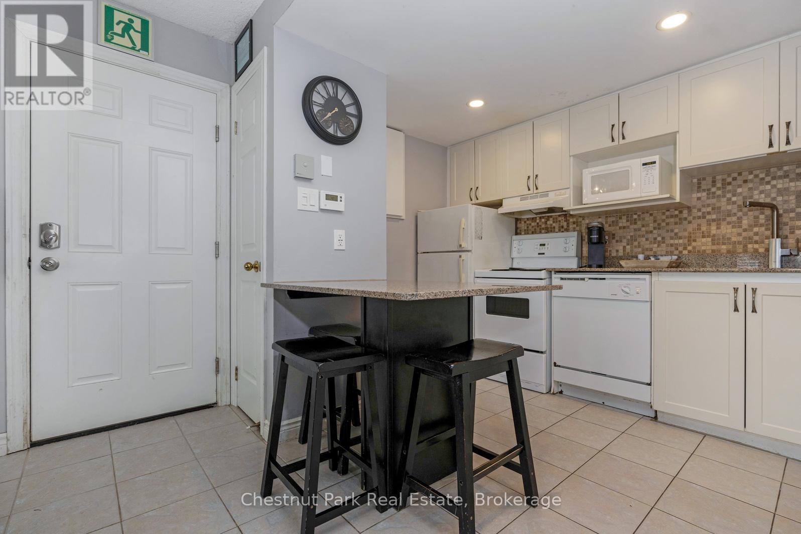 406 - 796468 Grey Road 19, Blue Mountains, Ontario  L9Y 0N6 - Photo 8 - X12233890