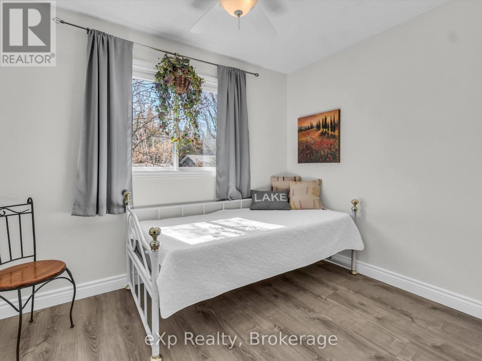 104 Meadow Heights Drive, Bracebridge, Ontario  P1L 1A4 - Photo 14 - X12233983