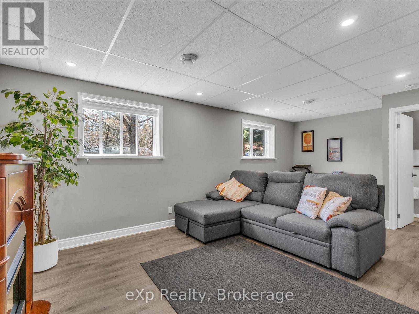 104 Meadow Heights Drive, Bracebridge, Ontario  P1L 1A4 - Photo 28 - X12233983