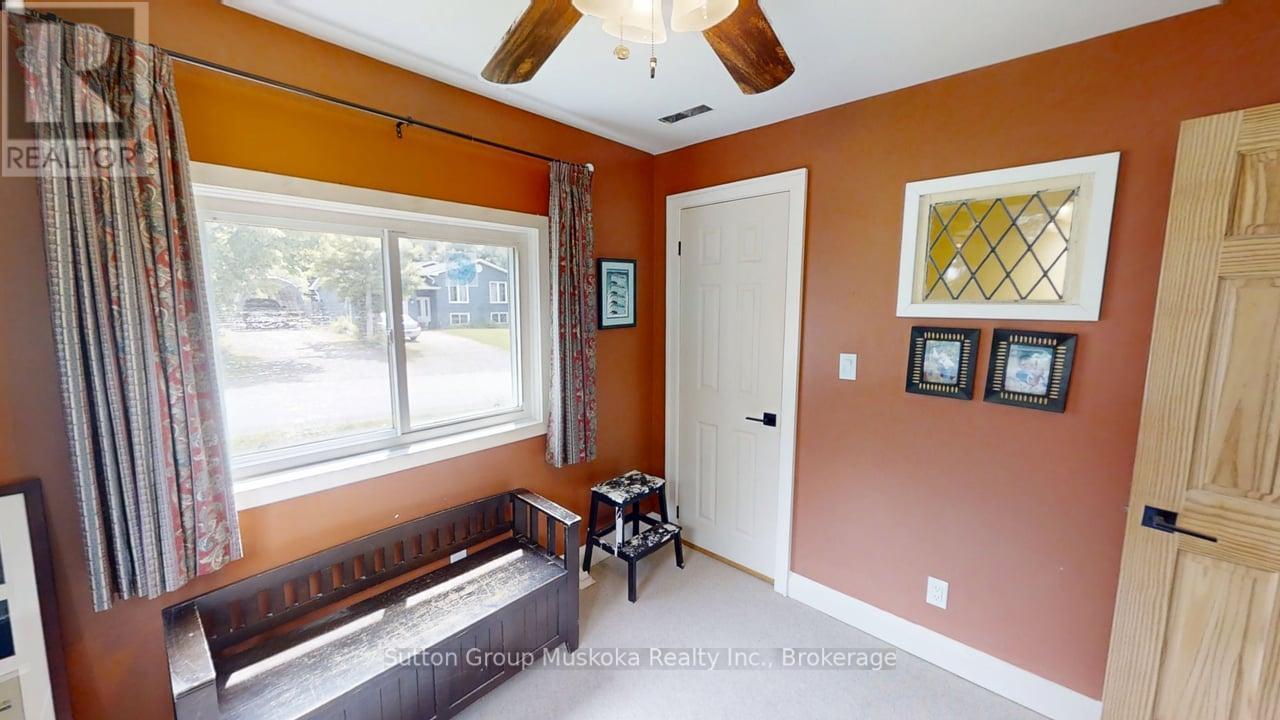 27 Henry Street, Huntsville, Ontario  P1H 1V5 - Photo 11 - X12234073