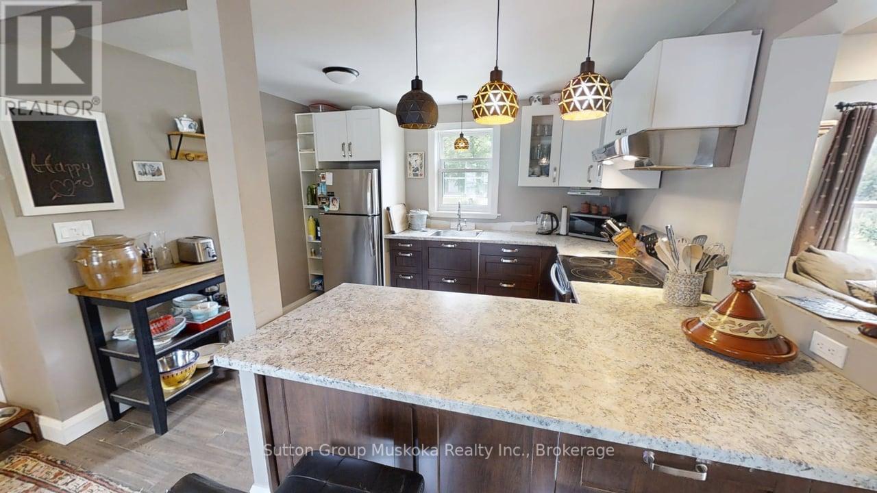 27 Henry Street, Huntsville, Ontario  P1H 1V5 - Photo 13 - X12234073
