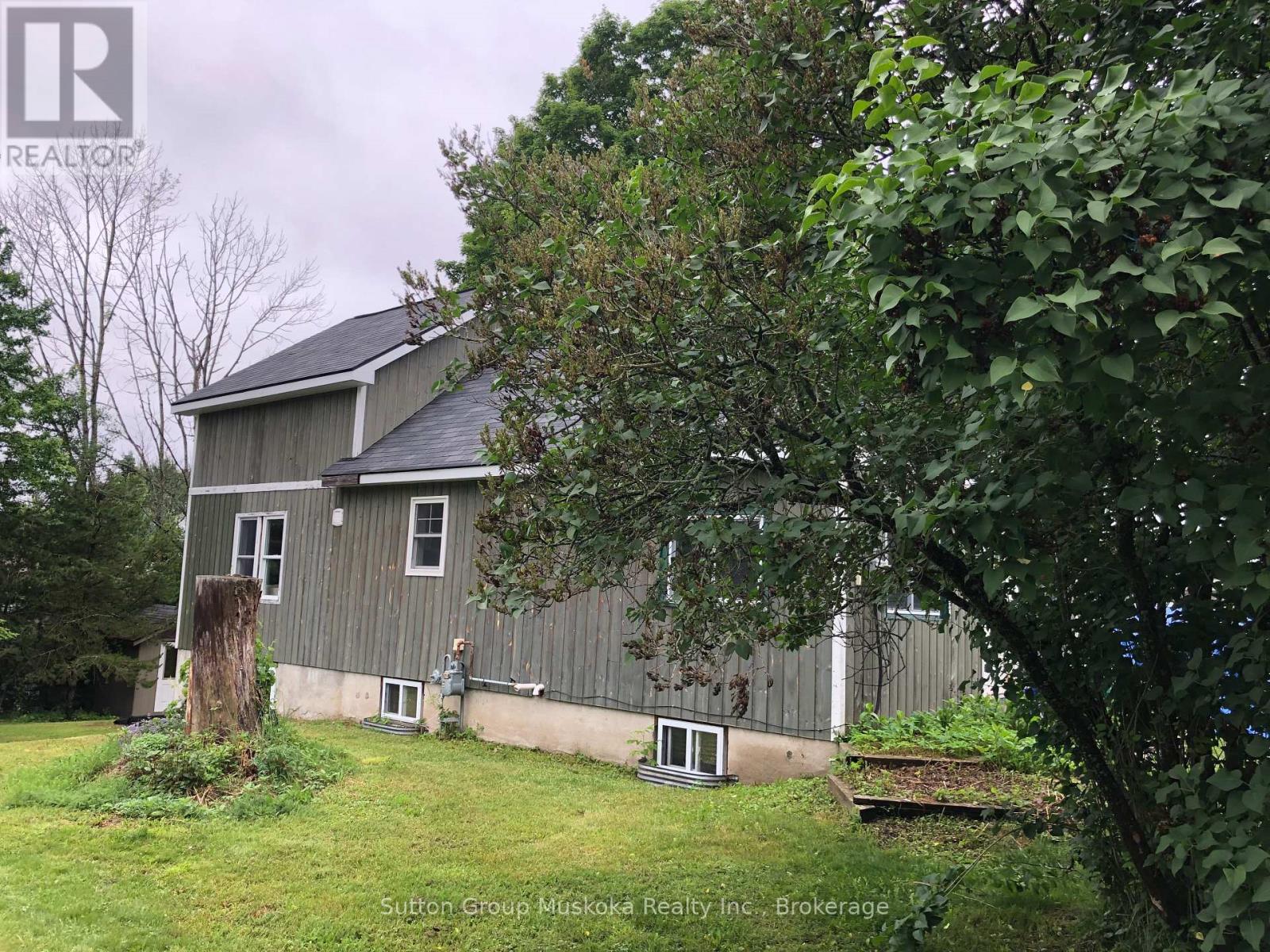 27 Henry Street, Huntsville, Ontario  P1H 1V5 - Photo 34 - X12234073