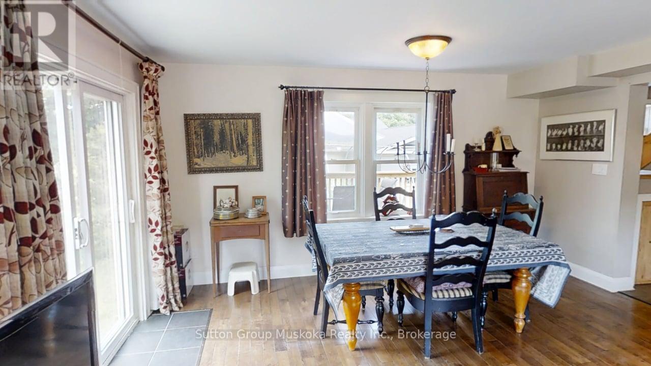 27 Henry Street, Huntsville, Ontario  P1H 1V5 - Photo 8 - X12234073