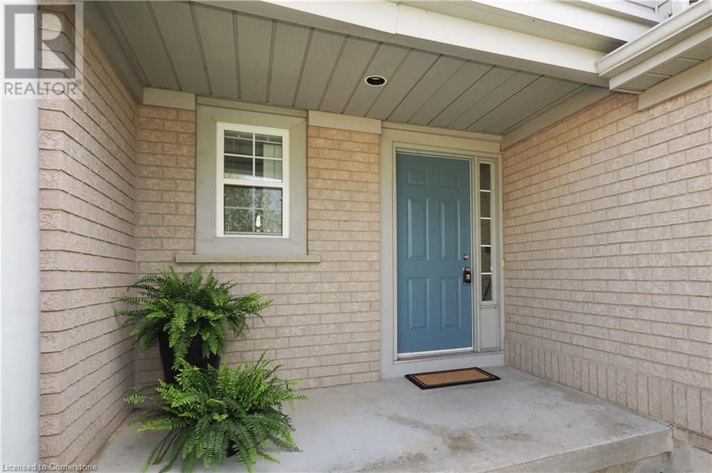 502 Mayflower Street, Waterloo, Ontario  N2K 3Y7 - Photo 3 - 40743166