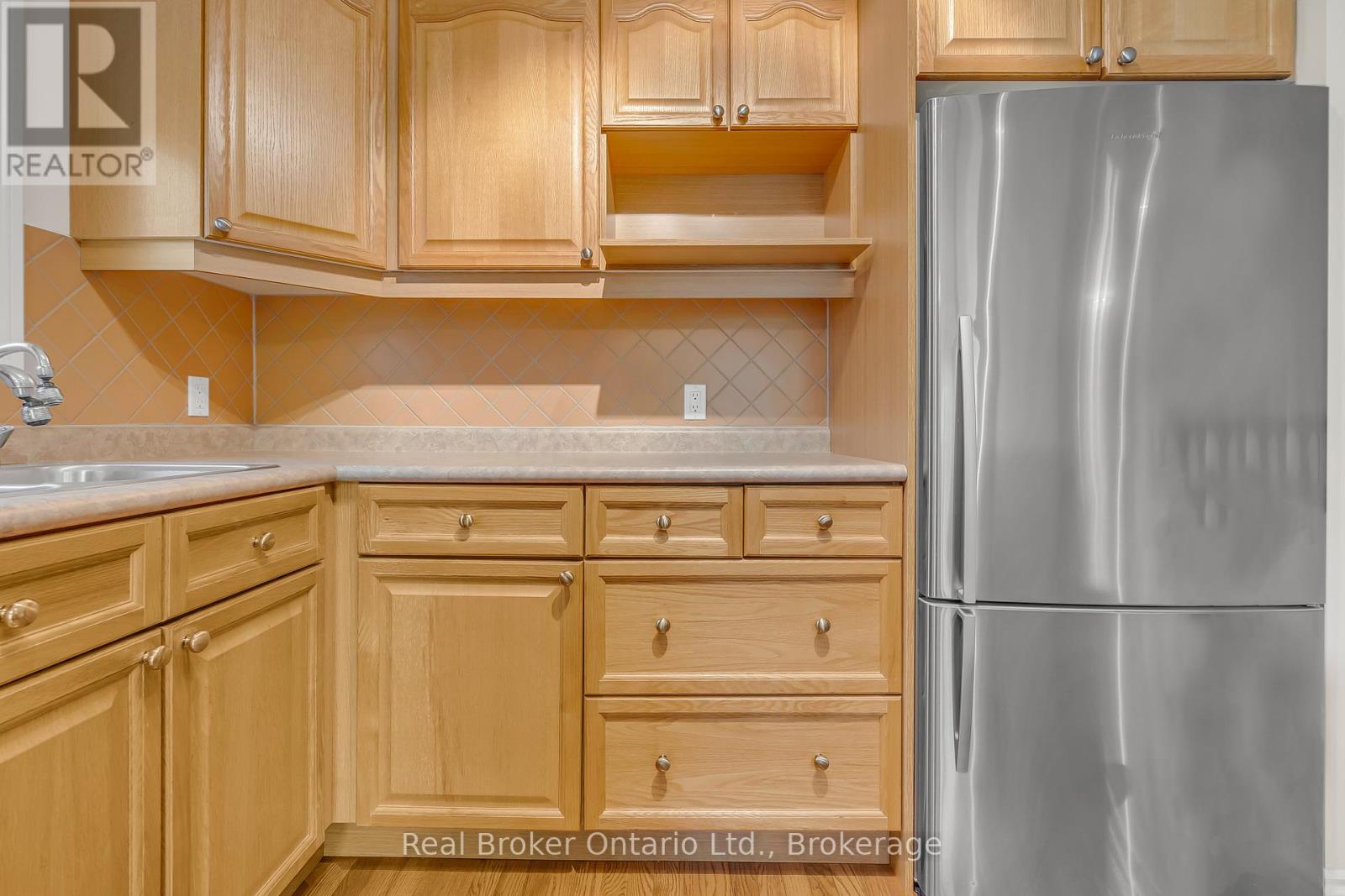 002f - 350 Doon Valley Drive, Kitchener, Ontario  N2P 2M9 - Photo 10 - X12234217
