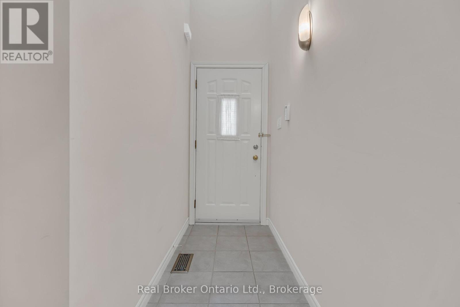 002f - 350 Doon Valley Drive, Kitchener, Ontario  N2P 2M9 - Photo 5 - X12234217
