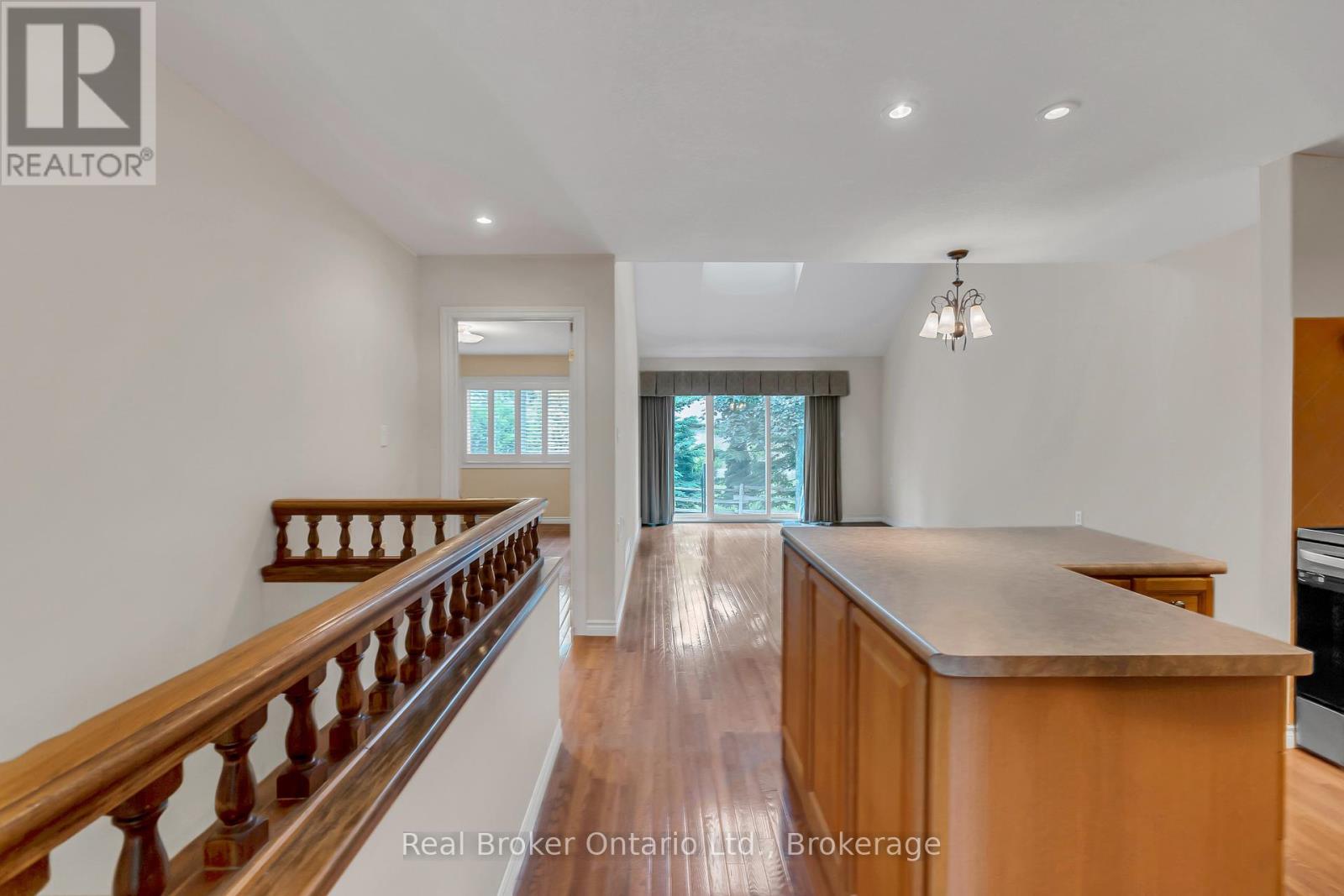 002f - 350 Doon Valley Drive, Kitchener, Ontario  N2P 2M9 - Photo 8 - X12234217