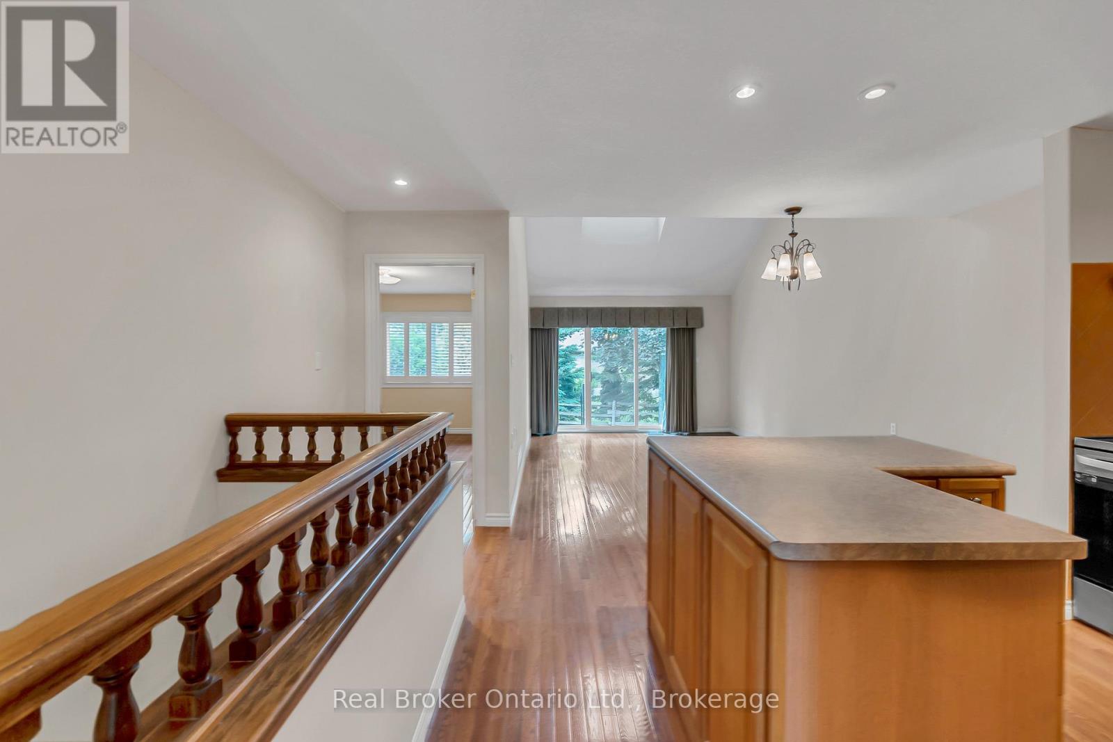 002f - 350 Doon Valley Drive, Kitchener, Ontario  N2P 2M9 - Photo 9 - X12234217