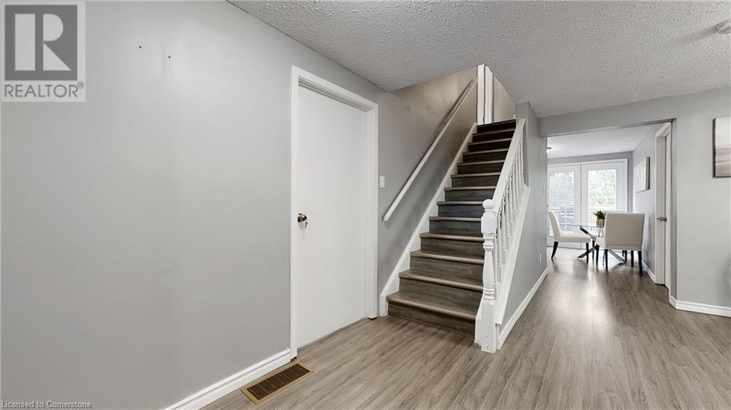 23 Briarlea Road, Guelph, Ontario  N1G 3H4 - Photo 5 - 40743308