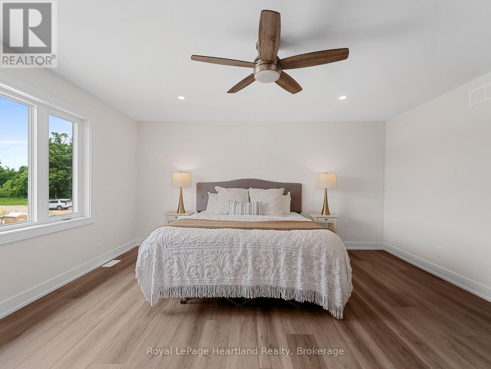 22 Roberts Street, Huron East, Ontario  N0K 1W0 - Photo 19 - X12234438