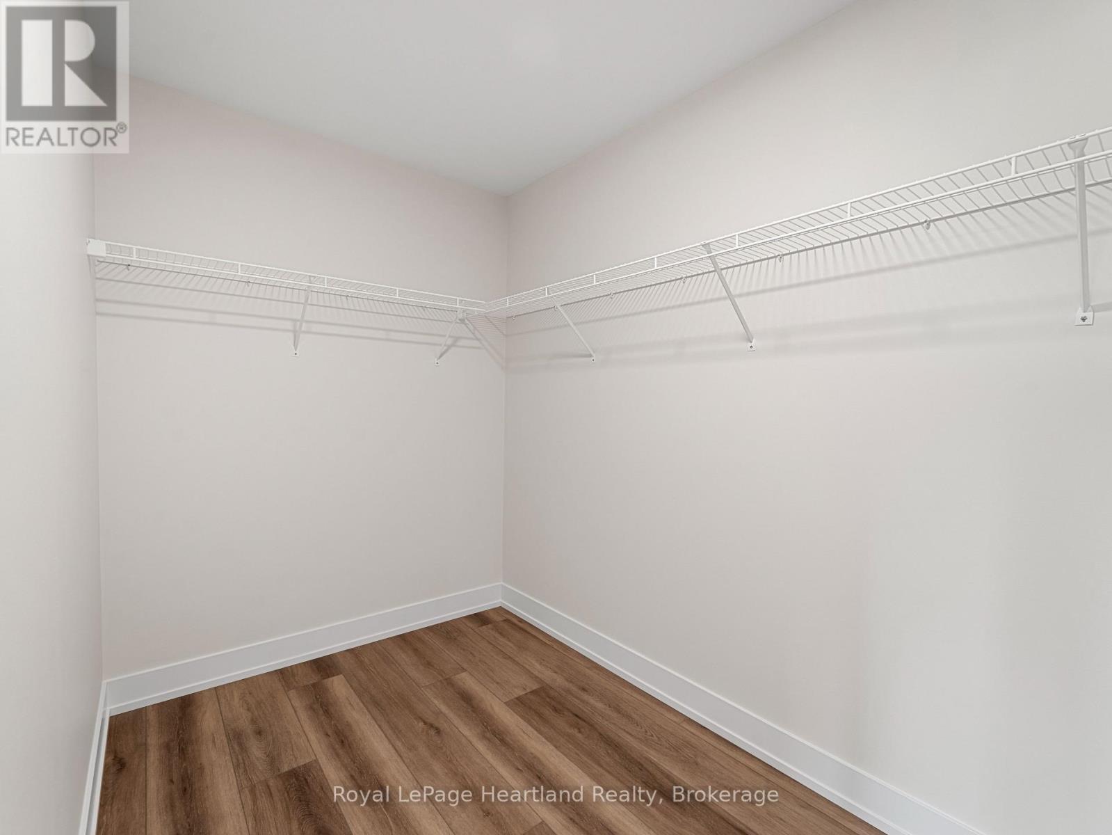 22 Roberts Street, Huron East, Ontario  N0K 1W0 - Photo 24 - X12234438