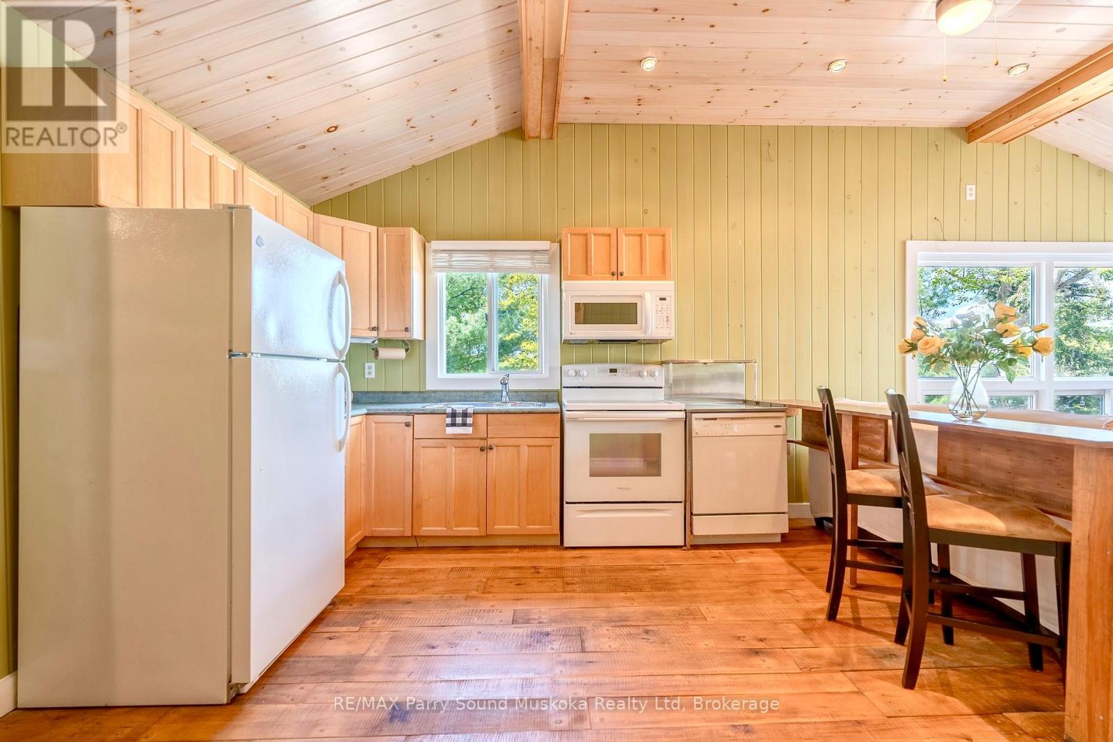 7 Isabella Island, The Archipelago, Ontario  P2A 2W8 - Photo 10 - X12234457