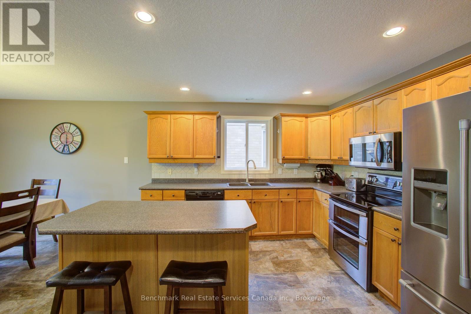 5 Oakwood Court, St. Marys, Ontario  N4X 1B2 - Photo 13 - X12234612