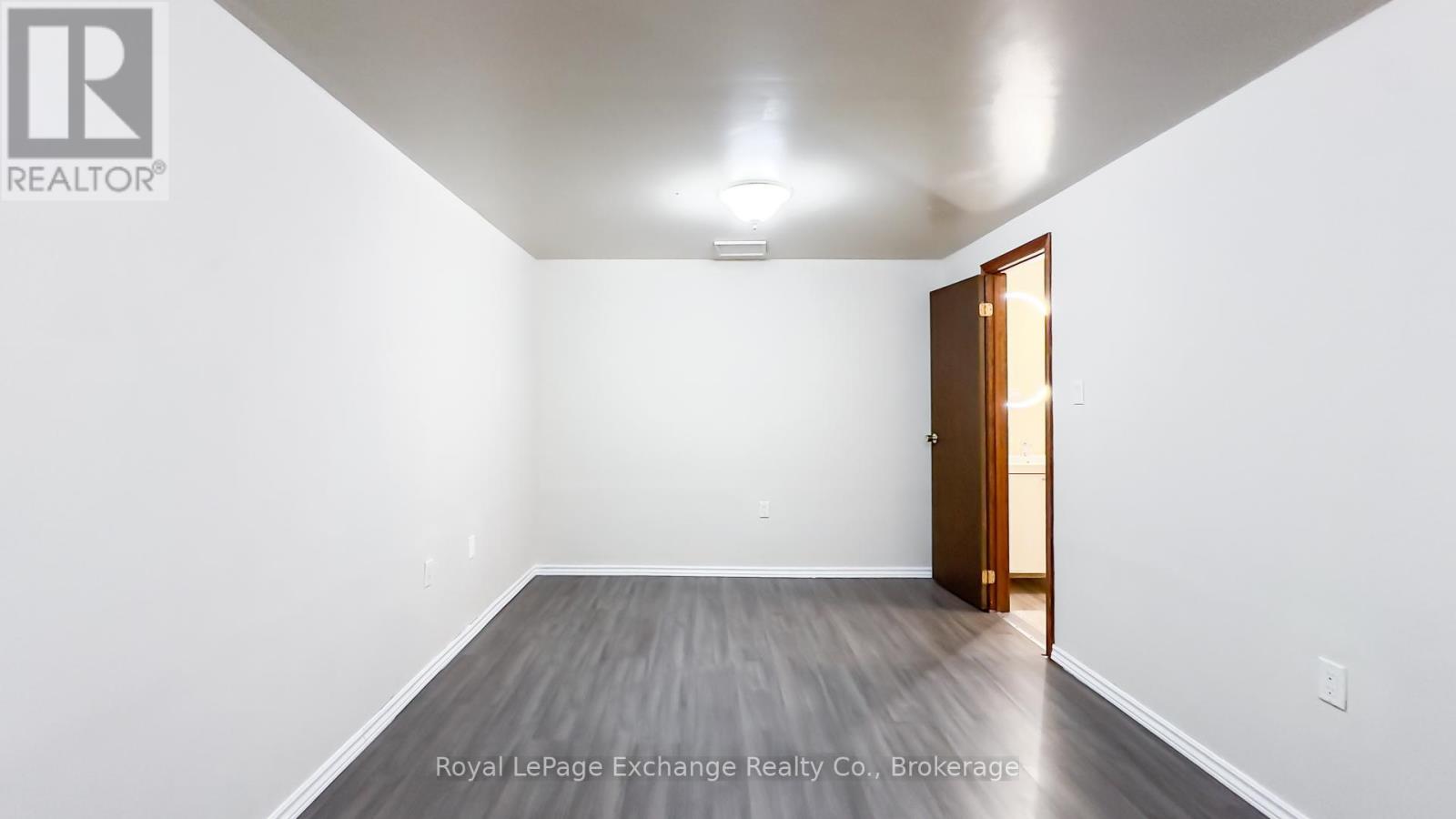 652 Hunter Street, Kincardine, Ontario  N2Z 1S1 - Photo 11 - X12234624