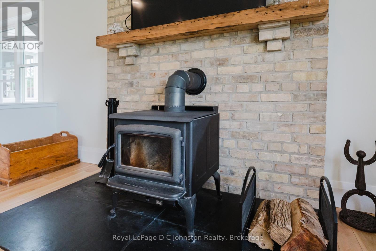 1565 B Line, Arran-Elderslie, Ontario  N0H 2L0 - Photo 11 - X12234637