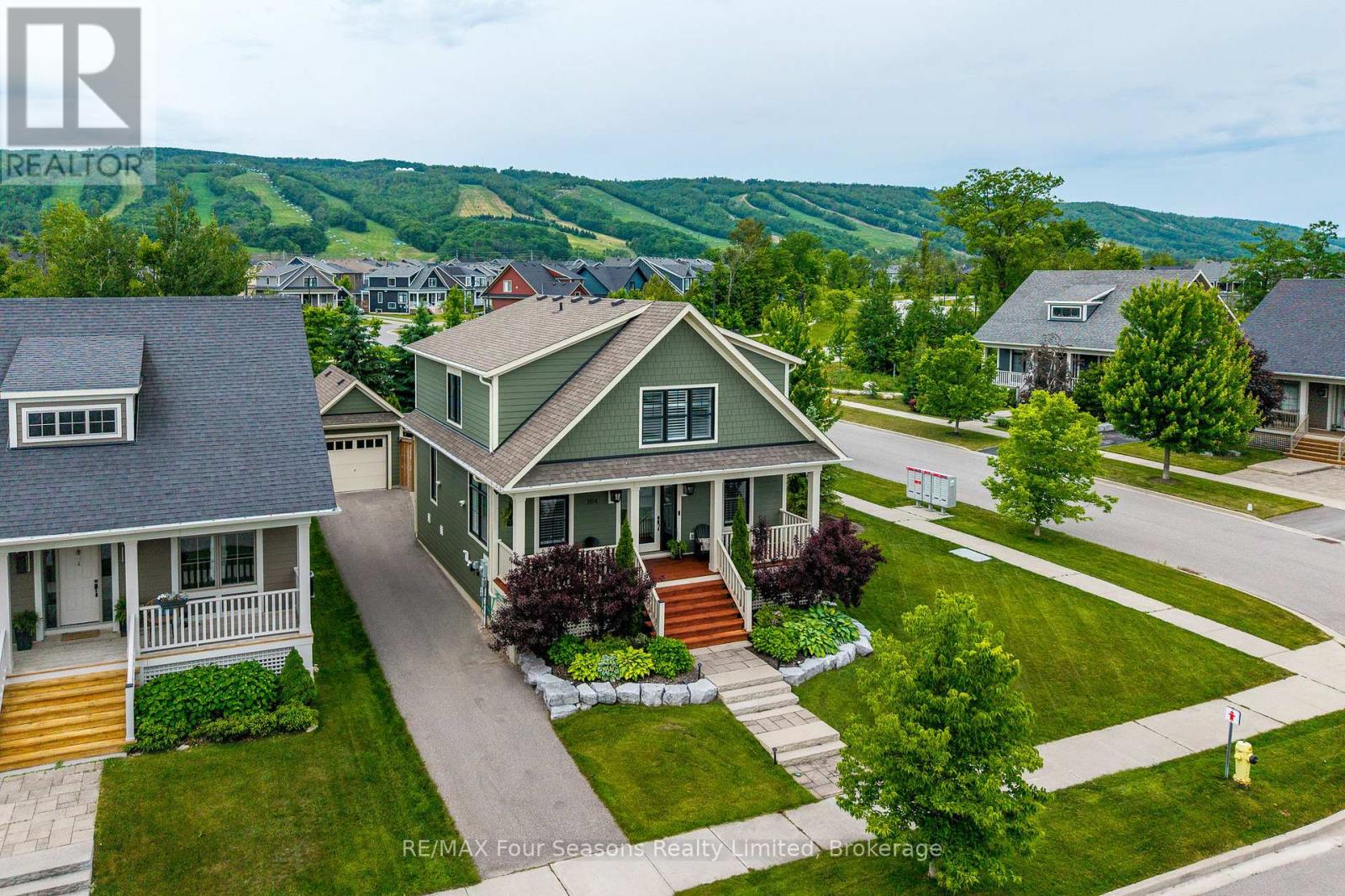 164 SNOW APPLE CRESCENT, Blue Mountains, Ontario