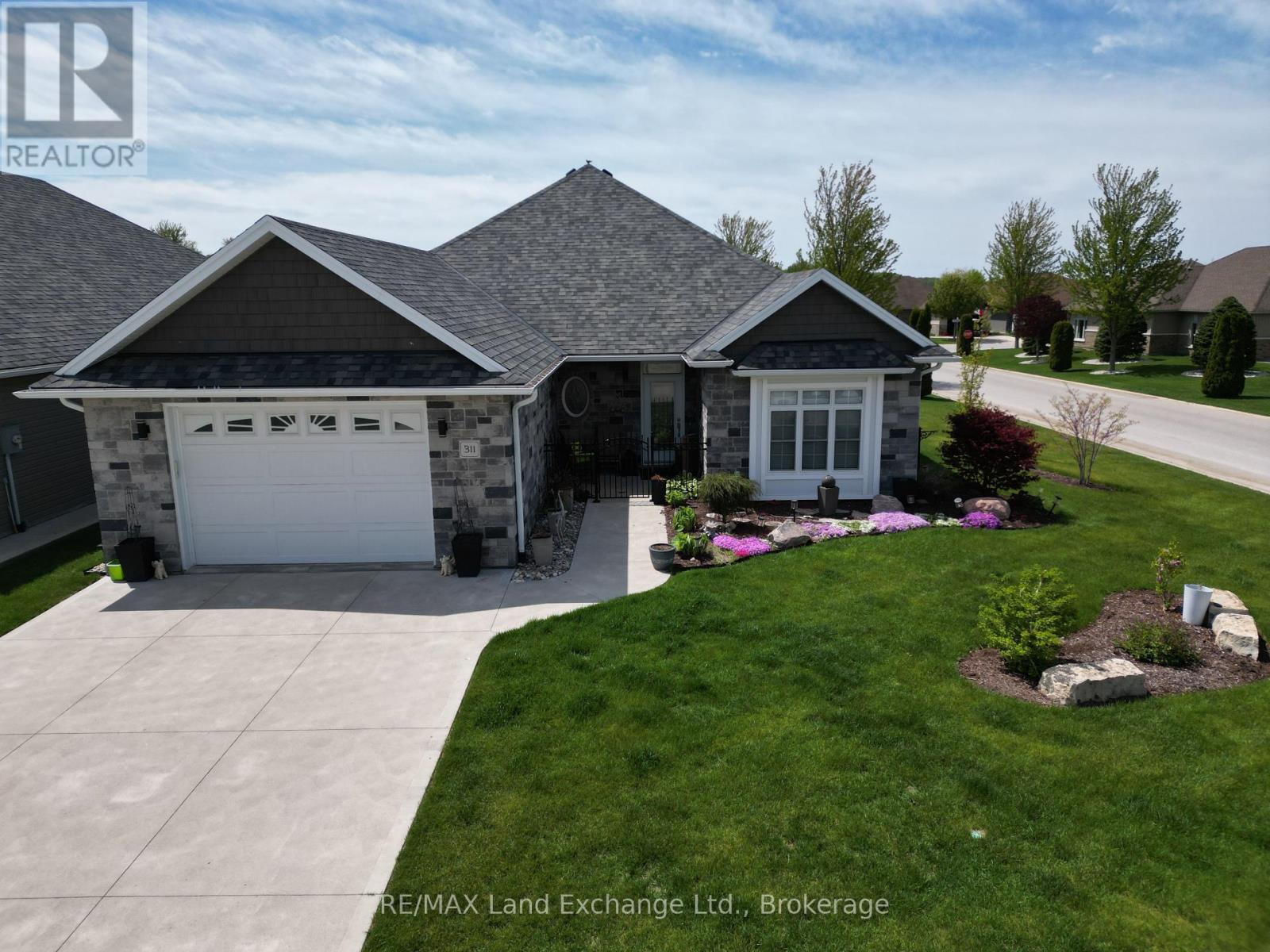 134 - 311 Lewis Road, Huron-Kinloss, Ontario  N2Z 0A4 - Photo 1 - X12234706